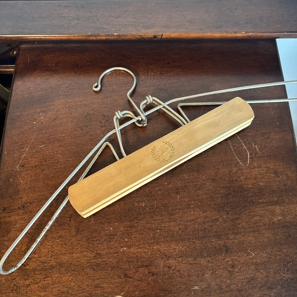 18" Vintage Walker Maple Suit Hanger Wood Metal Clamp